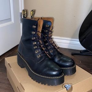 Dr. Martens Leona Boots